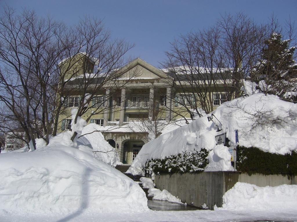 Naeba Springs Hotel Yuzawa  Buitenkant foto