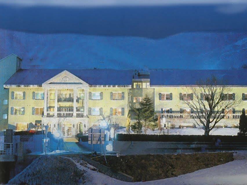 Naeba Springs Hotel Yuzawa  Buitenkant foto
